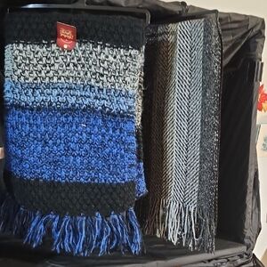 Faded Glory Blue and Black Knit Scarf